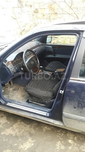 Mercedes E 200 1996, 150,000 km - 2.0 л - Göygöl