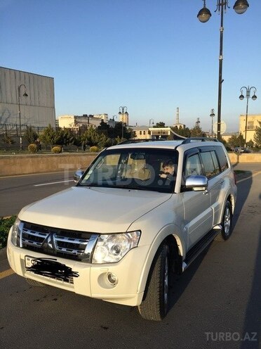 Mitsubishi Pajero 2008, 139,500 km - 3.0 л - Bakı