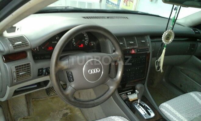 Audi A8 2002, 168,000 km - 2.8 л - Bakı