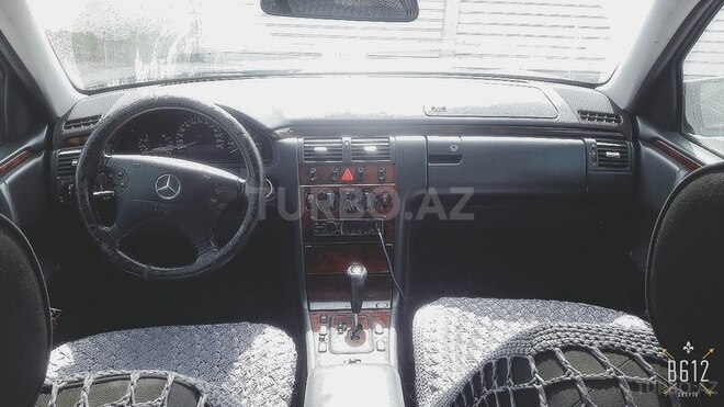 Mercedes E 240 2000, 296,000 km - 2.4 l - Sumqayıt
