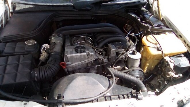 Mercedes  1994, 458,879 km - 2.2 l - Mingəçevir