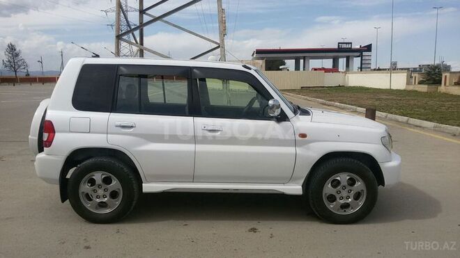 Mitsubishi Pajero io 2001, 184,534 km - 2.0 l - Gəncə