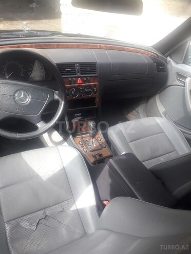 Mercedes C 230 1999, 234,000 km - 2.3 l - Bakı