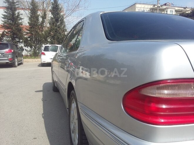 Mercedes E 240 2000, 288,000 km - 2.6 l - Bakı