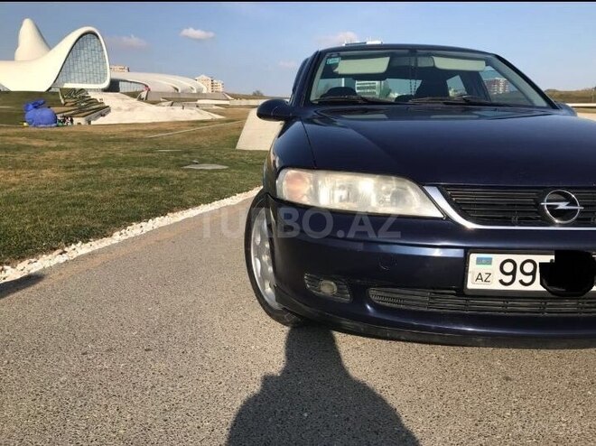 Opel Vectra 1999, 266,000 km - 2.0 л - Bakı