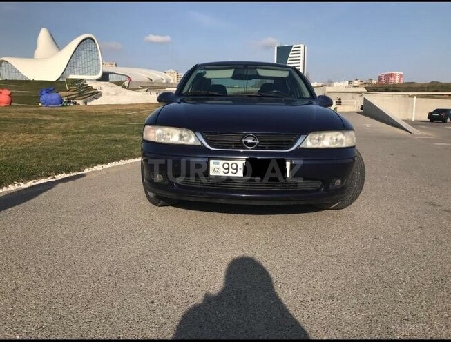 Opel Vectra 1999, 266,000 km - 2.0 л - Bakı