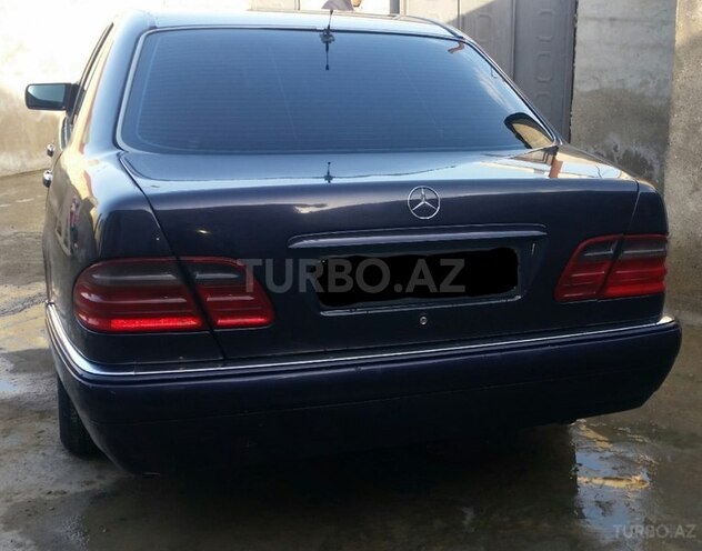 Mercedes E 230 1996, 306,000 km - 2.3 l - Bakı