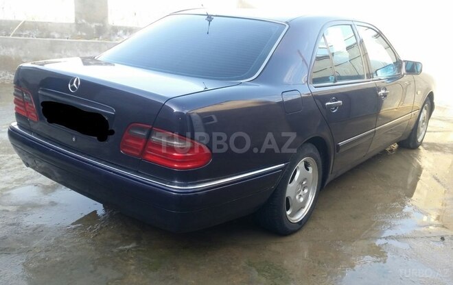 Mercedes E 230 1996, 306,000 km - 2.3 l - Bakı