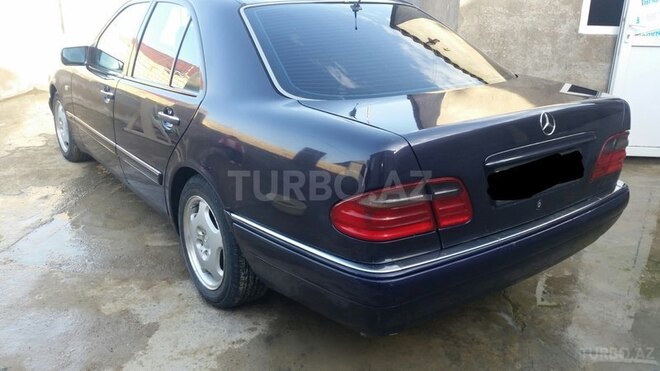 Mercedes E 230 1996, 306,000 km - 2.3 l - Bakı
