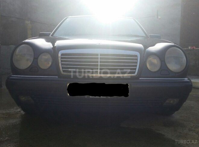 Mercedes E 230 1996, 306,000 km - 2.3 l - Bakı