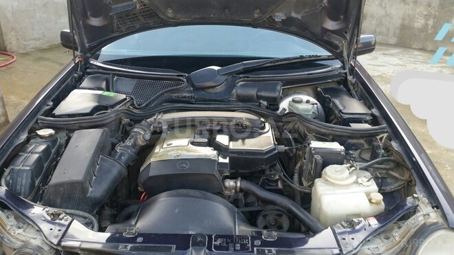Mercedes E 230 1996, 306,000 km - 2.3 l - Bakı