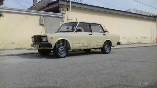 LADA (VAZ) 2105 1981, 100 km - 1.5 л - Şirvan
