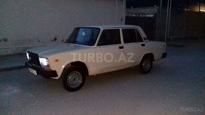 LADA (VAZ) 2105 1981, 100 km - 1.5 л - Şirvan