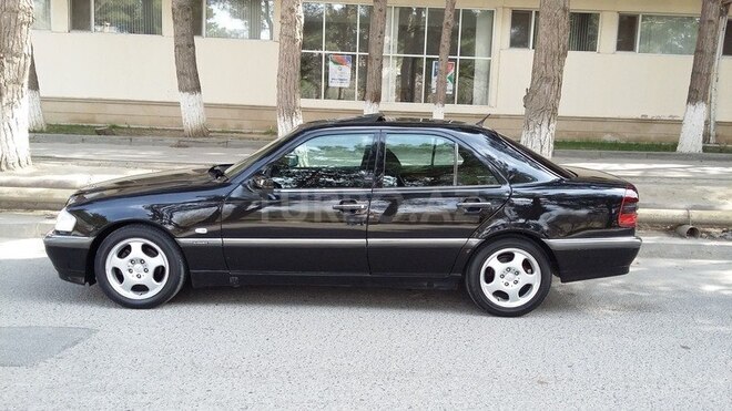 Mercedes C 180 1997, 220,000 km - 1.8 l - Bakı