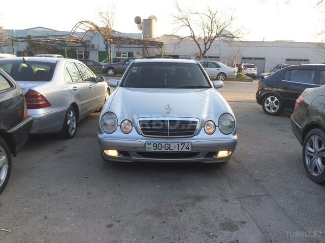 Mercedes E 200 2000, 215,670 km - 2.0 l - Bakı