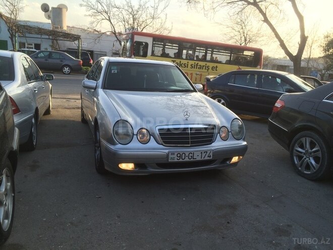 Mercedes E 200 2000, 215,670 km - 2.0 l - Bakı