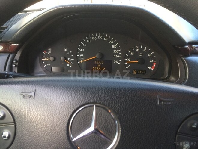 Mercedes E 200 2000, 215,670 km - 2.0 l - Bakı