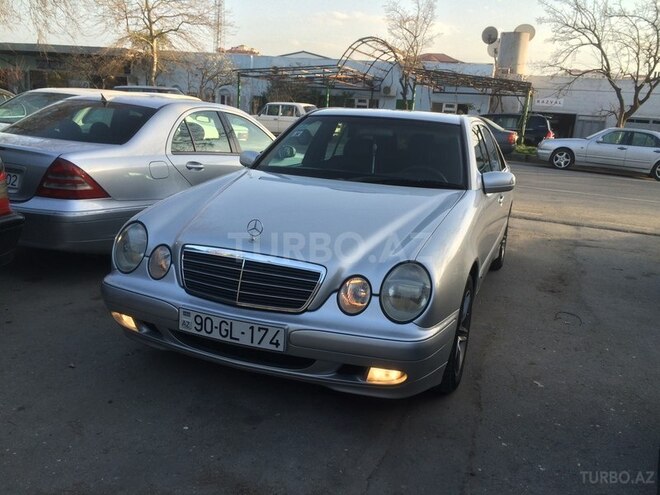 Mercedes E 200 2000, 215,670 km - 2.0 l - Bakı