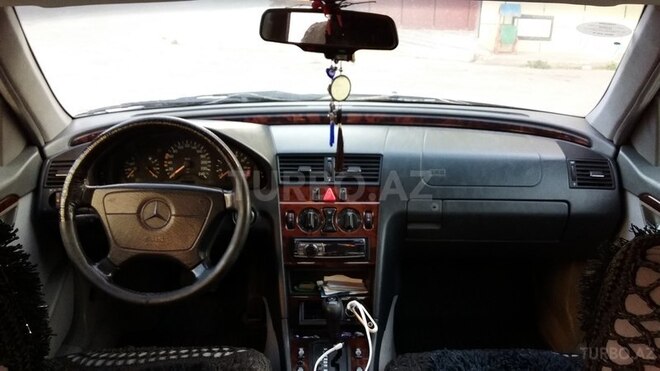Mercedes C 220 1996, 313,000 km - 2.2 l - Sumqayıt