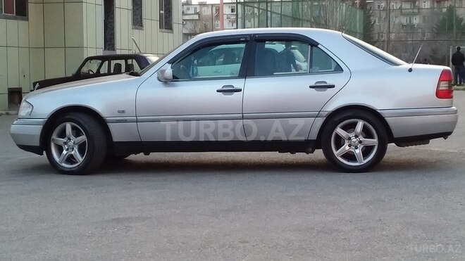 Mercedes C 220 1996, 313,000 km - 2.2 l - Sumqayıt