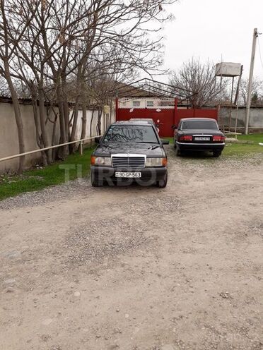 Mercedes 190 1990, 300,000 km - 1.8 л - Bərdə
