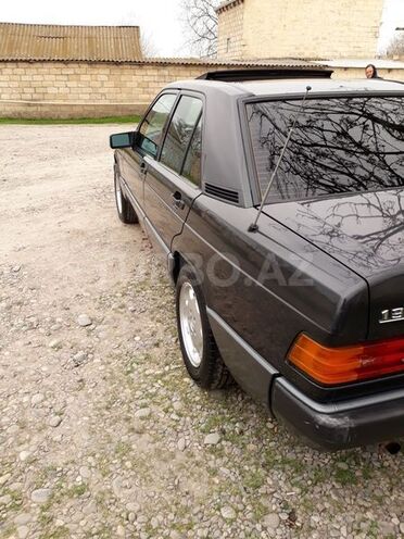 Mercedes 190 1990, 300,000 km - 1.8 л - Bərdə