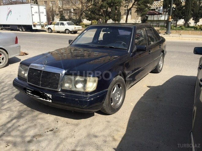 Mercedes E 250 1991, 459,800 km - 2.5 l - Bakı