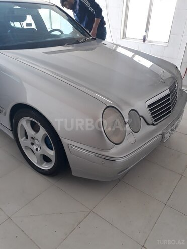 Mercedes E 320 2001, 228,000 km - 3.2 l - Balakən