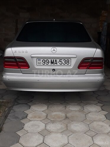 Mercedes E 320 2001, 228,000 km - 3.2 l - Balakən