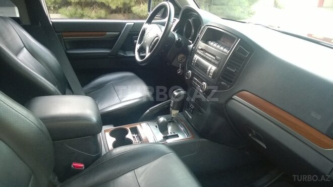 Mitsubishi Pajero 2007, 146,000 km - 3.0 l - Bakı
