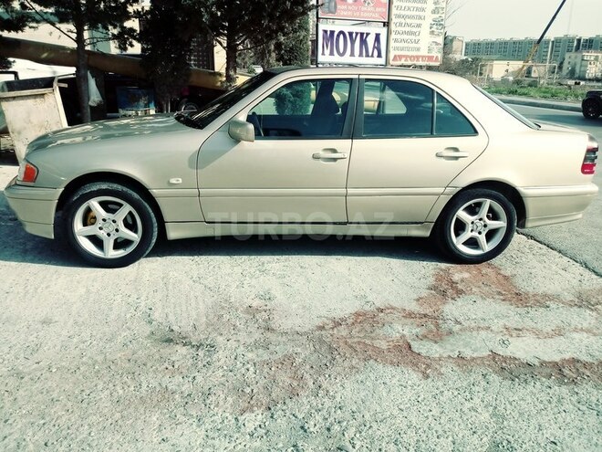 Mercedes C 220 1998, 243,000 km - 0.2 l - Bakı