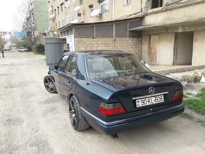 Mercedes E 300 1995, 246,647 km - 3.0 л - Gəncə