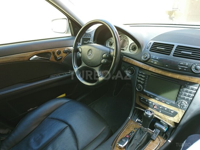 Mercedes E 350 2006, 249,000 km - 3.5 l - Bakı