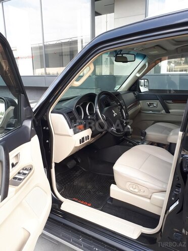 Mitsubishi Pajero 2007, 186,000 km - 3.0 l - Bakı