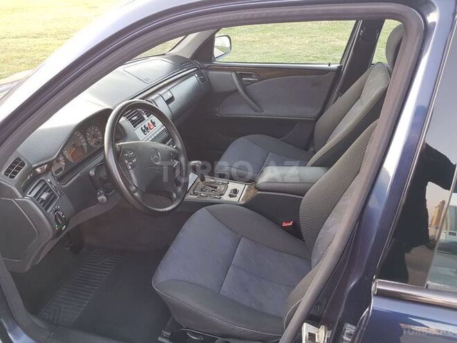 Mercedes E 240 2000, 307,000 km - 2.4 л - Bakı