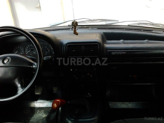 GAZ 31105 2004, 153,000 km - 2.3 l - Sumqayıt
