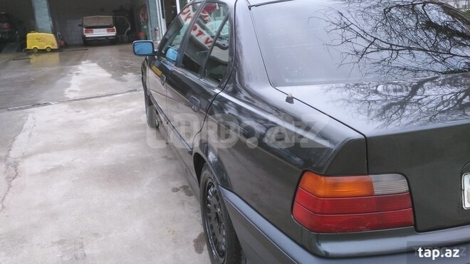 BMW 316 1994, 300,502 km - 1.6 l - Mingəçevir