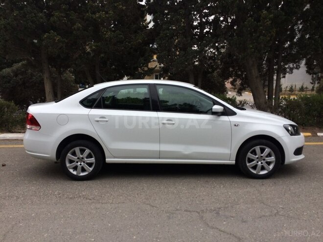 Volkswagen Polo 2014, 54,000 km - 1.6 l - Sumqayıt