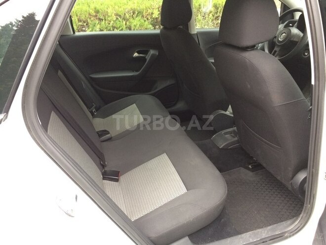 Volkswagen Polo 2014, 54,000 km - 1.6 l - Sumqayıt
