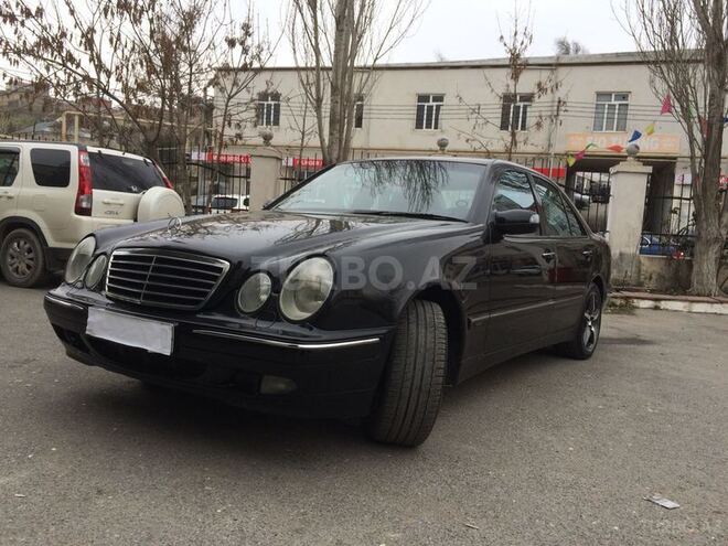 Mercedes E 240 1999, 250,000 km - 2.4 l - Bakı