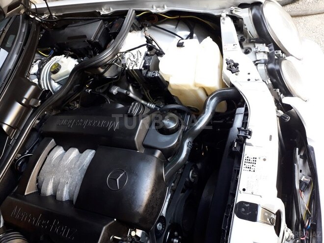 Mercedes E 240 2000, 258,633 km - 0.2 l - Gəncə