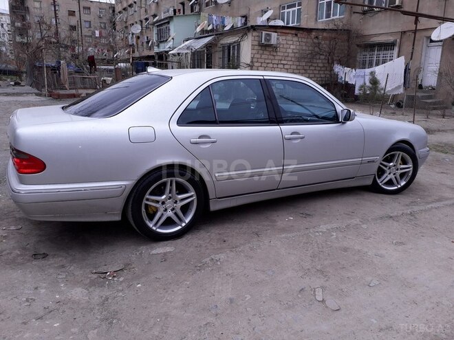 Mercedes E 240 2000, 258,633 km - 0.2 l - Gəncə