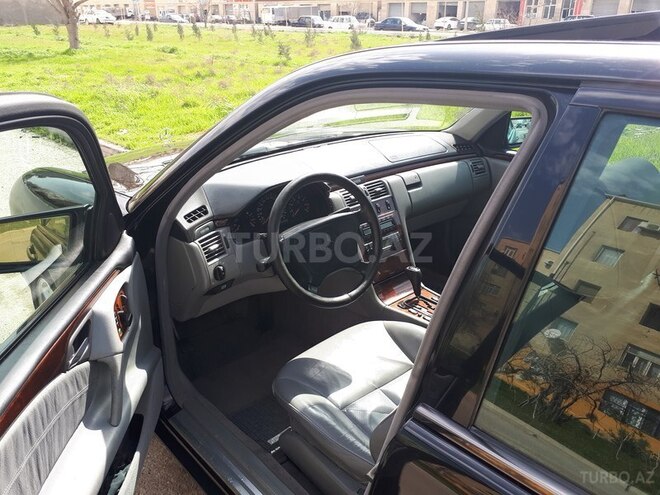 Mercedes E 320 1998, 320,000 km - 3.2 л - Sumqayıt