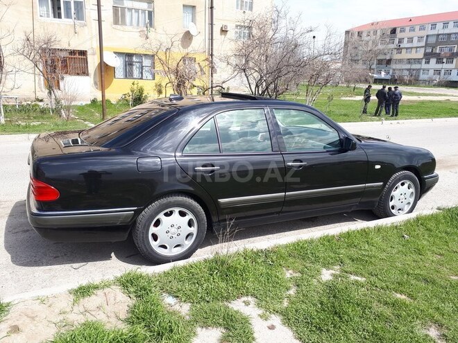 Mercedes E 320 1998, 320,000 km - 3.2 л - Sumqayıt