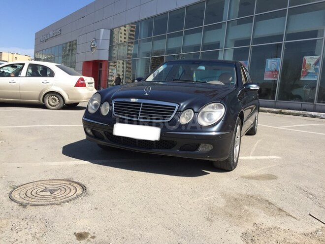 Mercedes E 240 2002, 320,000 km - 2.6 l - Bakı