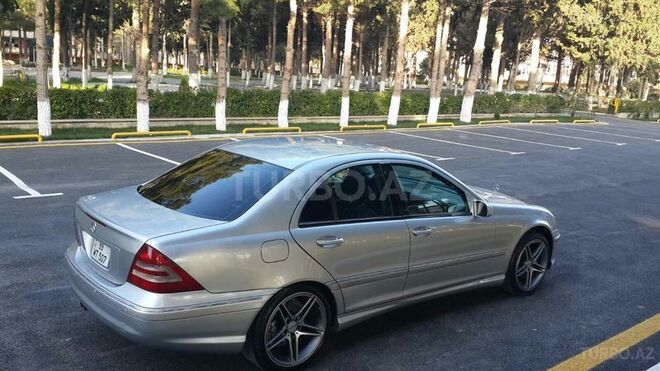 Mercedes C 200 2002, 235,000 km - 2.0 l - Sumqayıt