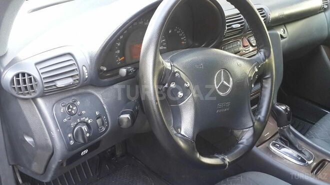 Mercedes C 200 2002, 235,000 km - 2.0 l - Sumqayıt