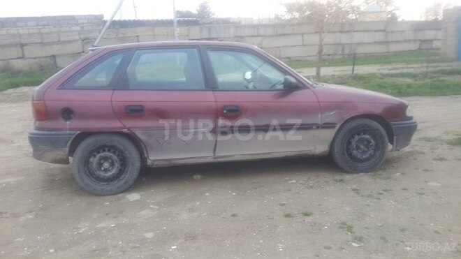 Opel Astra 1996, 220,000 km - 1.6 л - Bakı