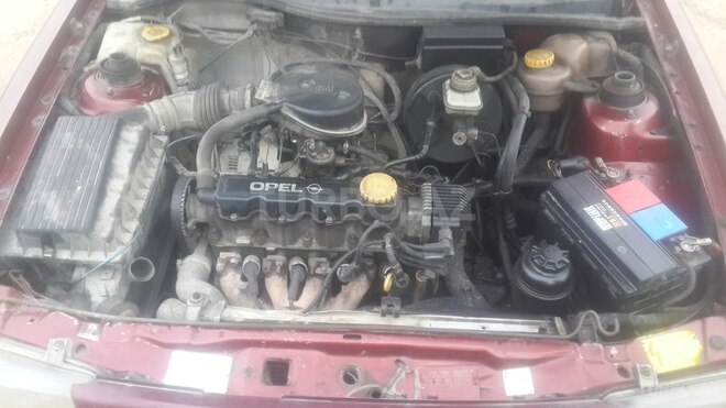 Opel Astra 1996, 220,000 km - 1.6 л - Bakı