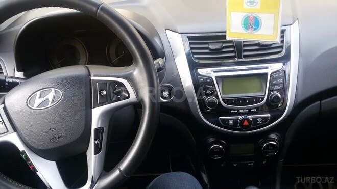 Hyundai Accent 2012, 16,870 km - 1.6 л - Bakı